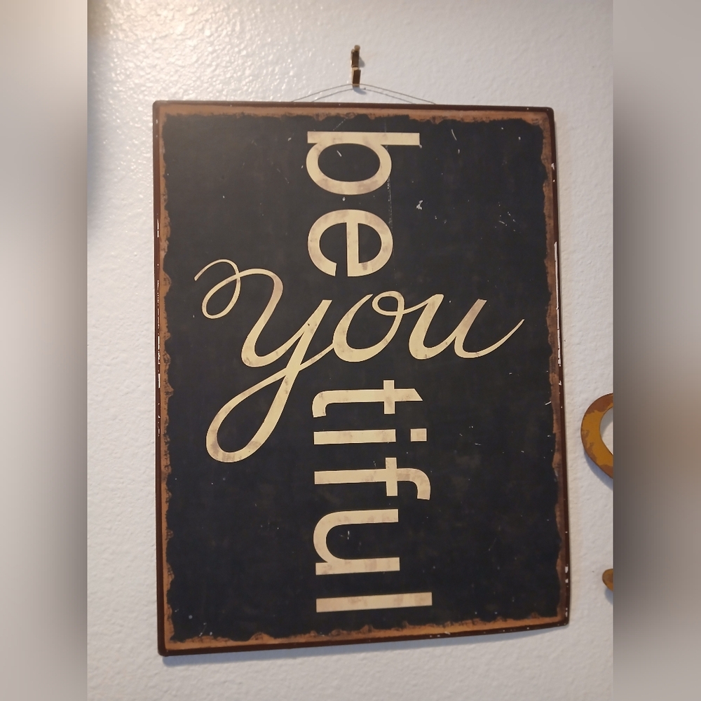 Metal Sign "Beyoutiful"